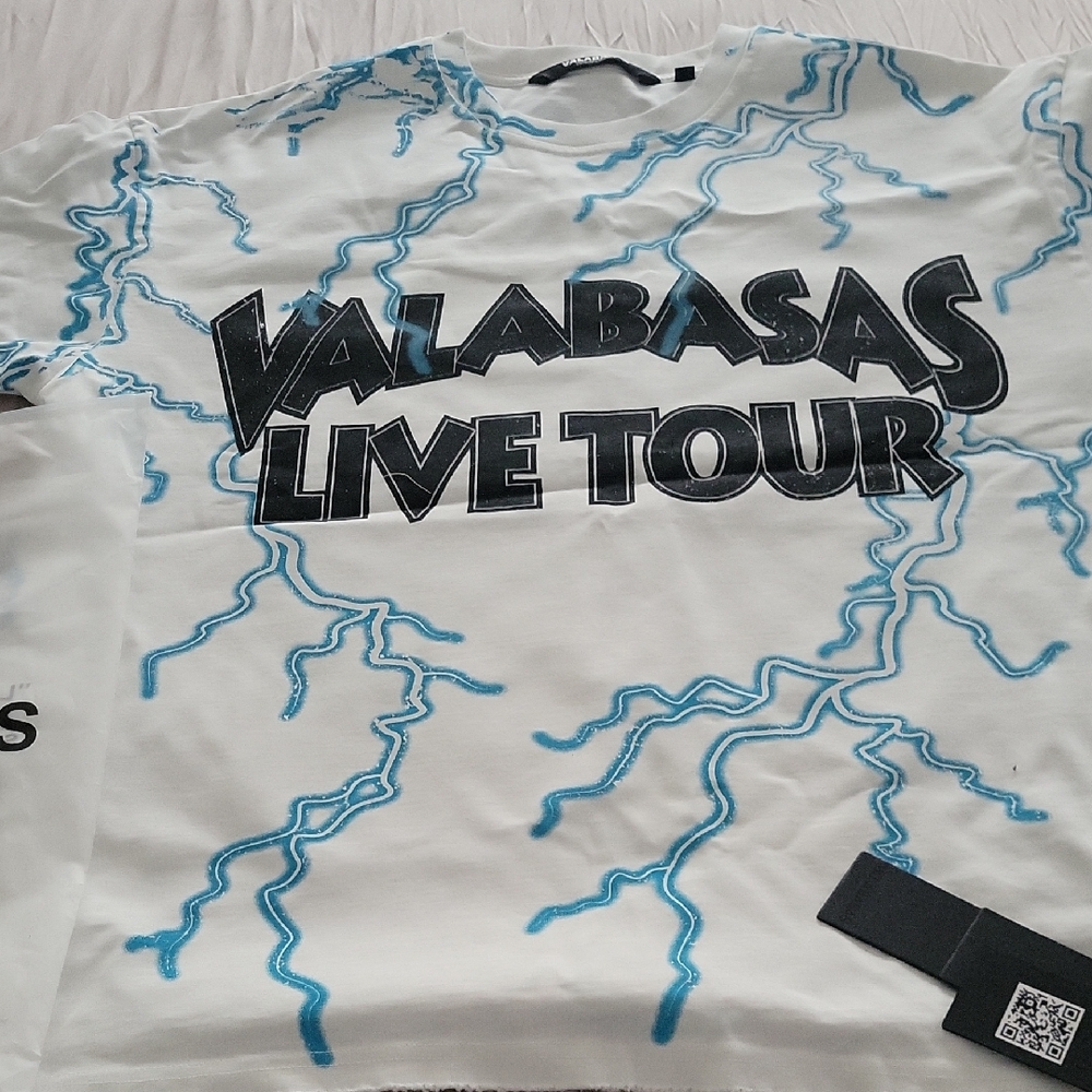Valabasas Live Tour Graphic T-Shirt